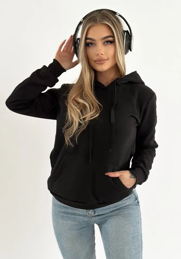 BLUZA DAMSKA BASIC CZARNA Z KAPTUREM - KLASYKA